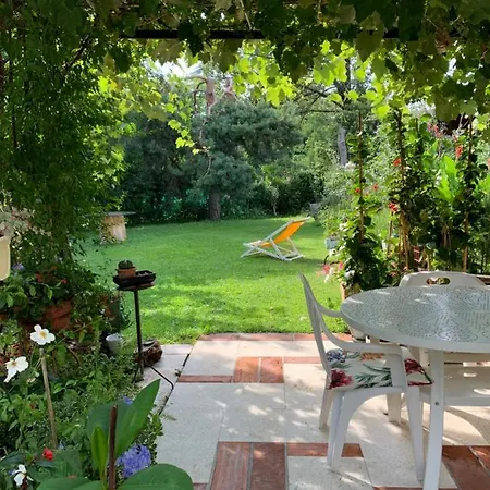 Casa Curlo Bed & Breakfast