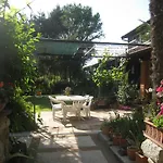 Casa Curlo Bed & Breakfast *